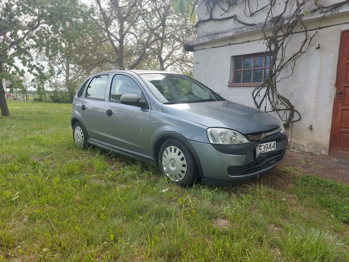Opel corsa C 1.2 Rezerwacja