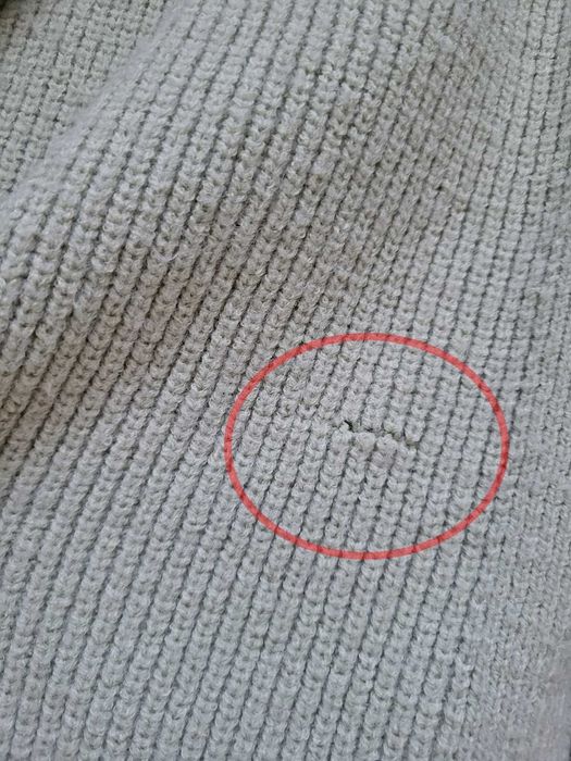 Zielony pistacjowy sweter kardigan z ozdobnymi guzikami jasny narzutka