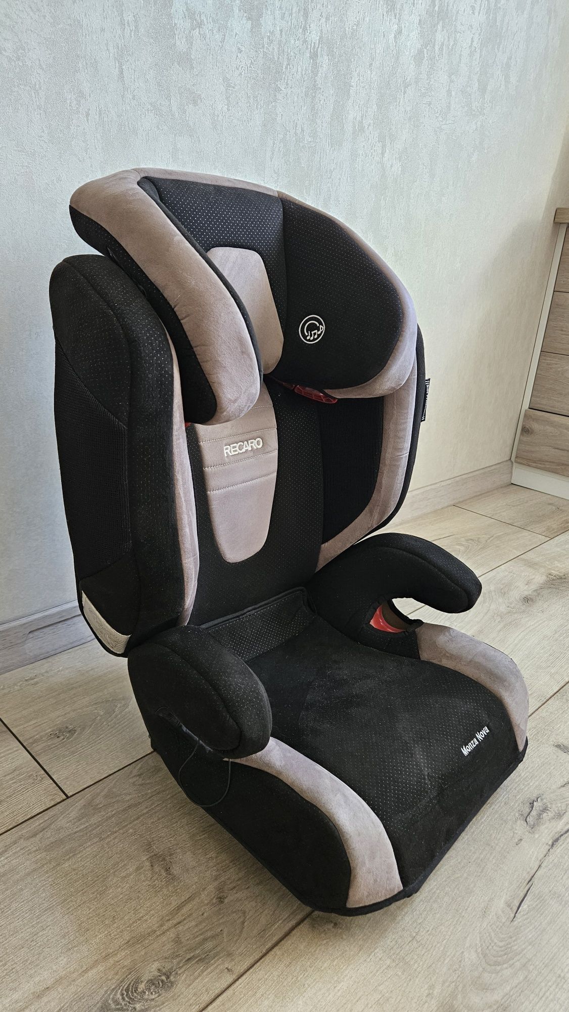 Автокресло RECARO Monza Nova 2