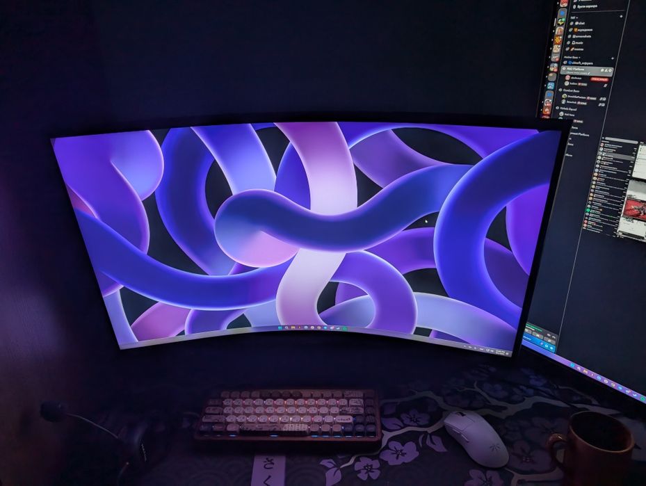 Samsung Odyssey Neo G8 32" 4К 240Hz miniLED