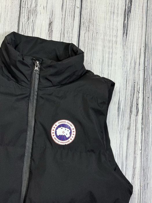 Canada Goose жилетка черный   жилет