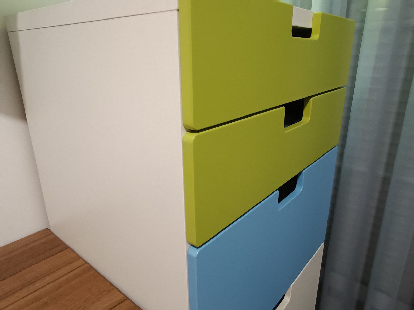 Cómoda 5 gavetas (IKEA)