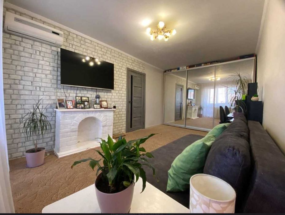 Продаж 2х кімнатної квартири на Лівобережному 2. Вул. Богомаза