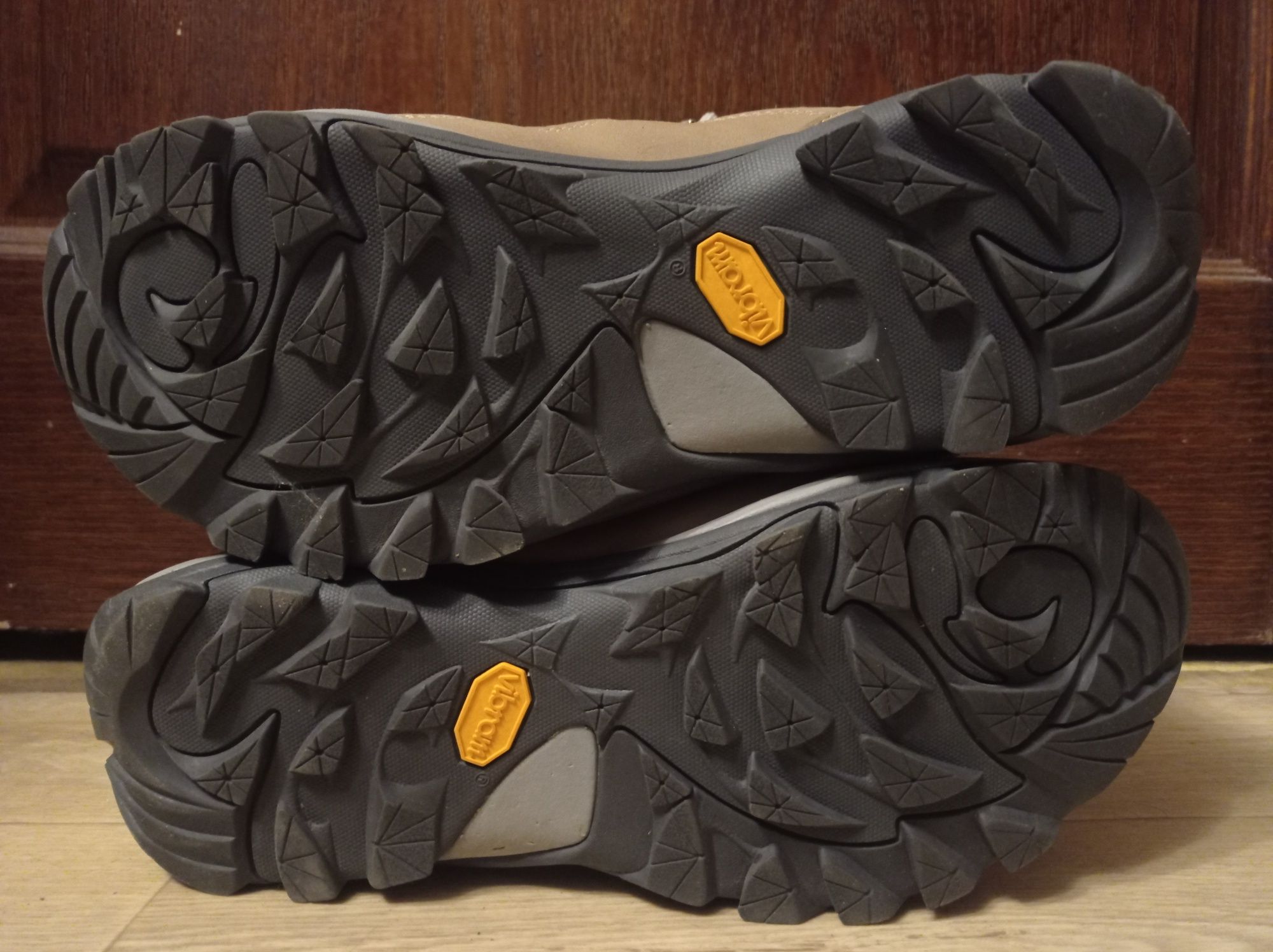Трекинговые ботинки кроссовки Merrell meindl UK6,5 39 39,5 40 26,2см