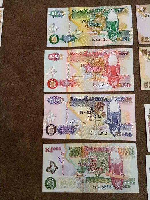 ZAMBIA 10 NOTAS NOVAS - NÃO CIRCULADAS conforme foto. em 3 Séries