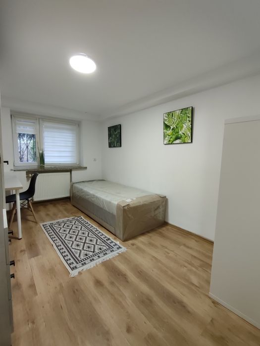 Pokój jednoosobowy przy WKD Michałowice