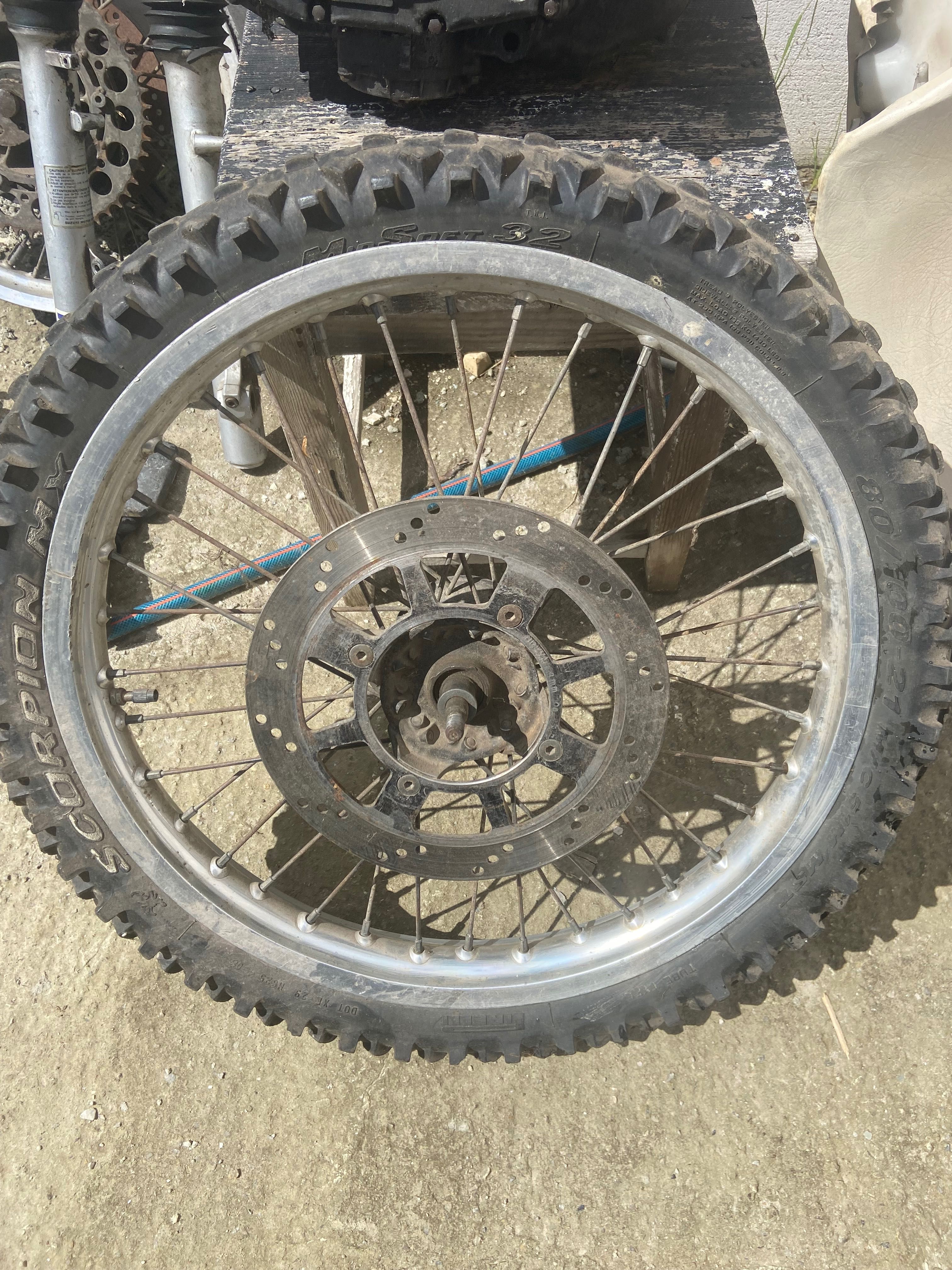 Silnik części Suzuki dr 650 całość