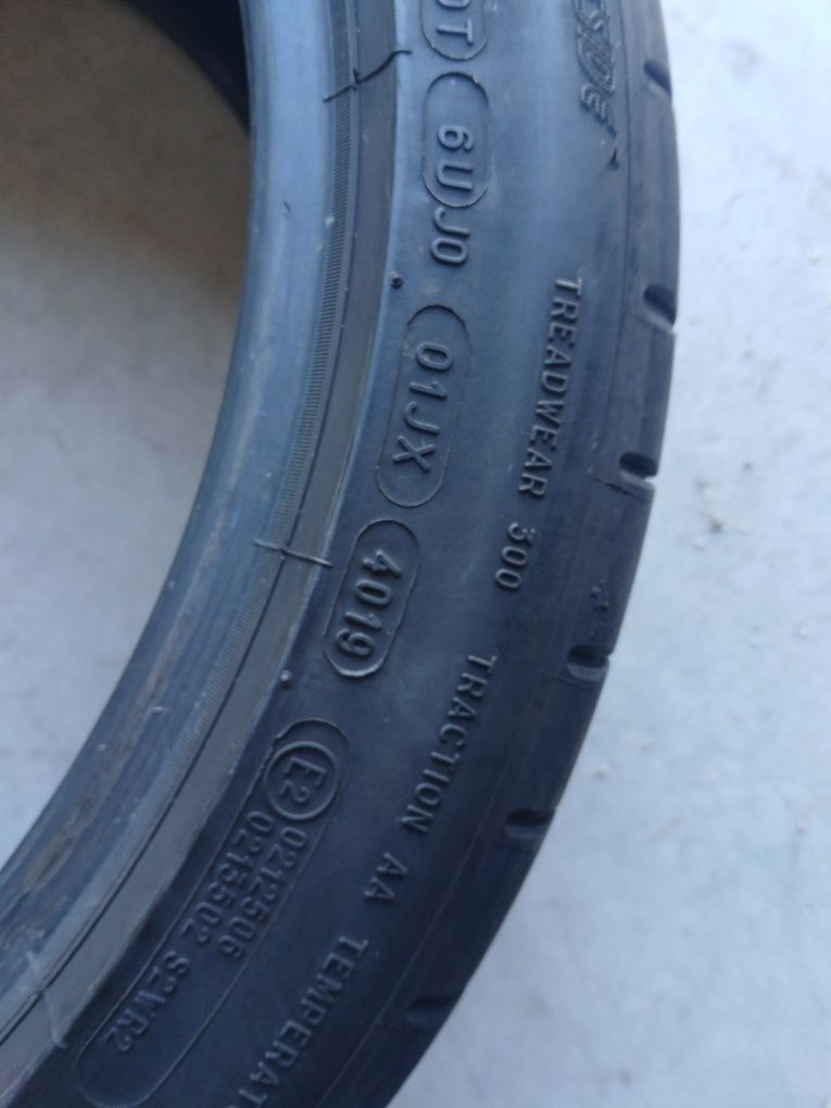 2 pneus 255 40 r18 Michelin