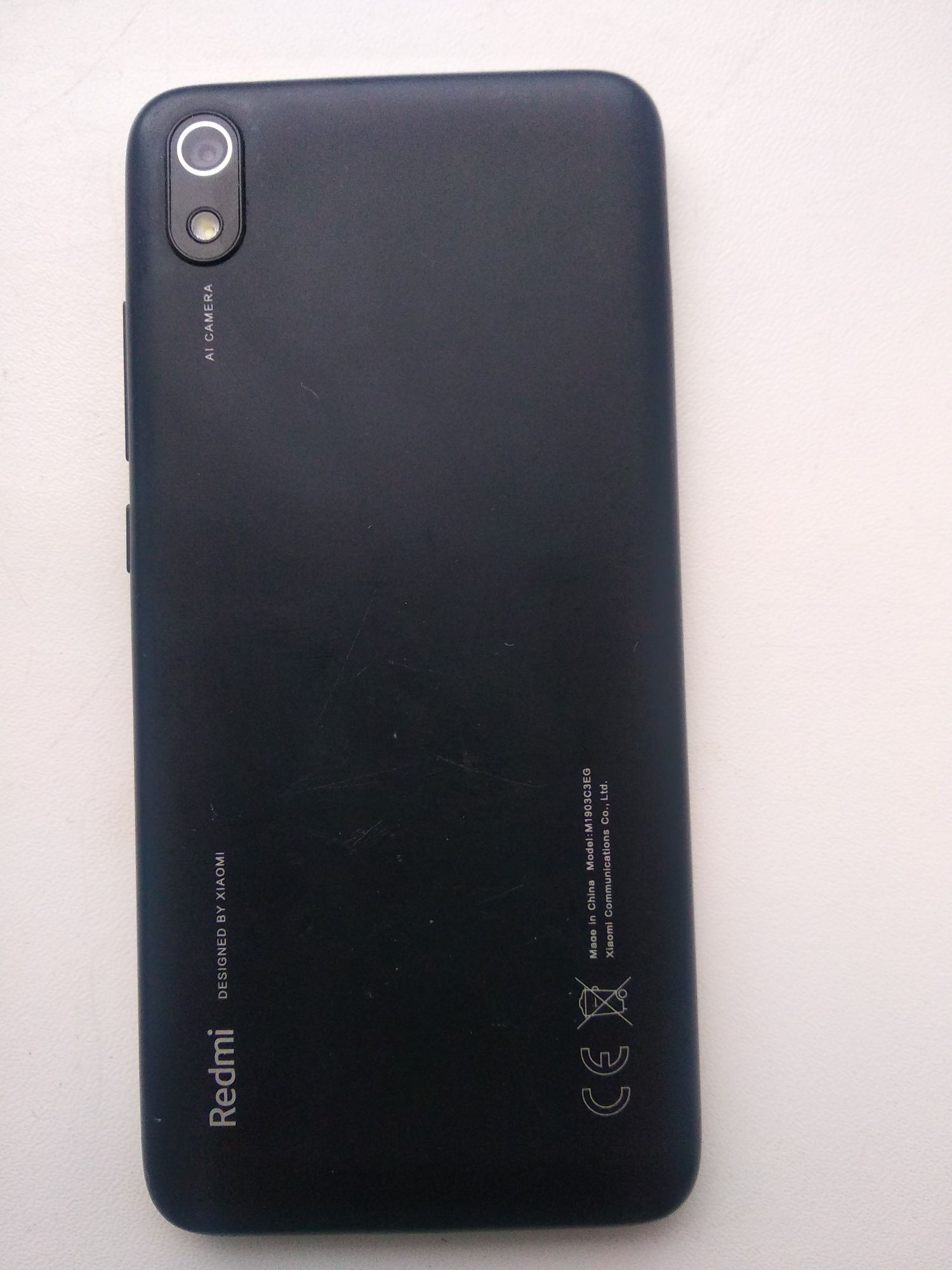 Продам смартфон Xiaomi REDMI 7A,2/32