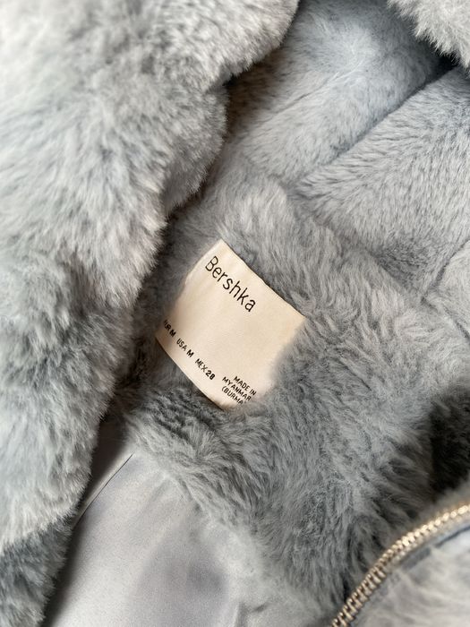 Kurtka z kapturem Bershka niebieska