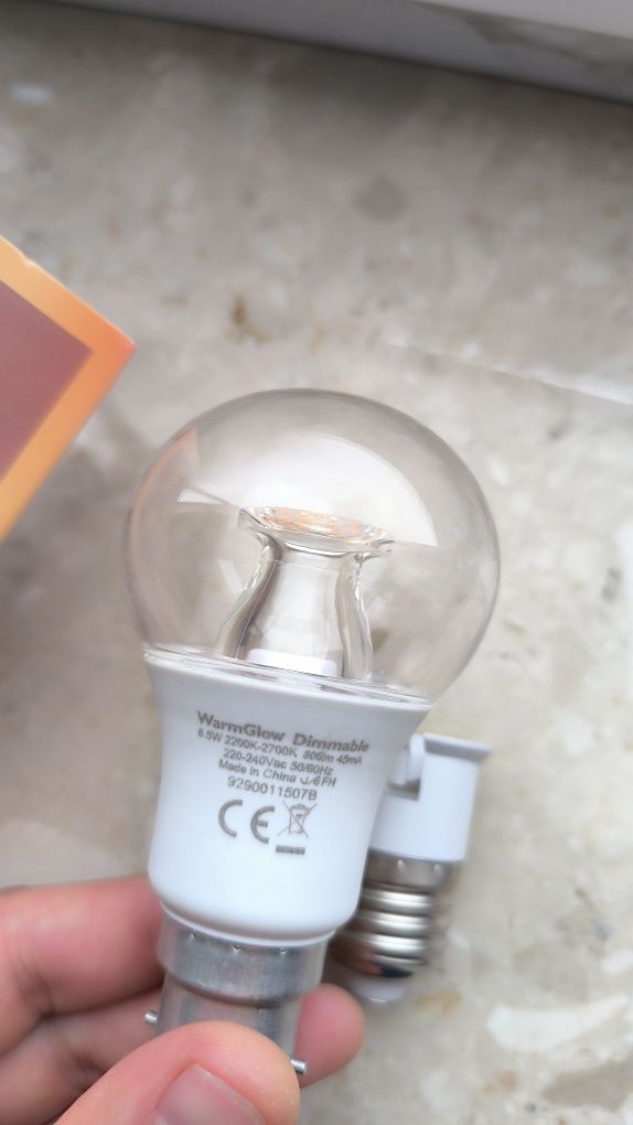 Żarówka regulowana sciemniacz LED Philips B22 i E27 + przejściówka, di