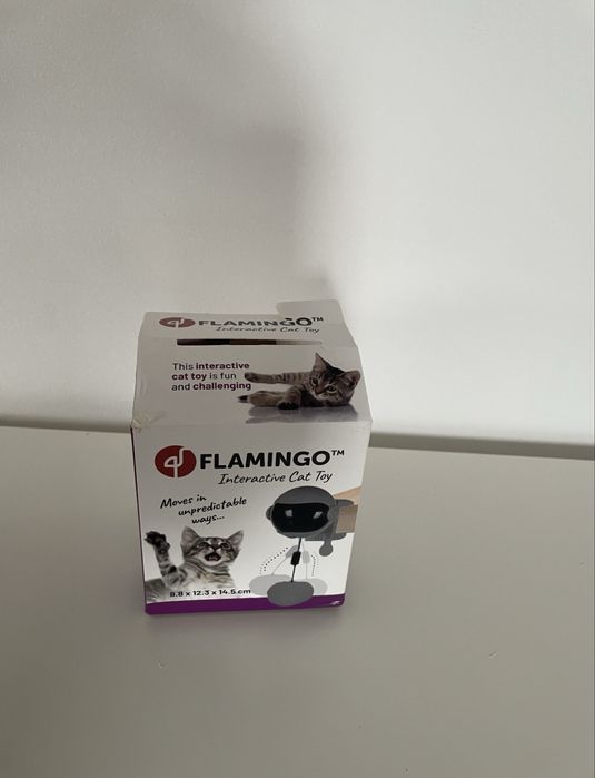 Flamingo interaktywna zabawka dla kota Yoyo