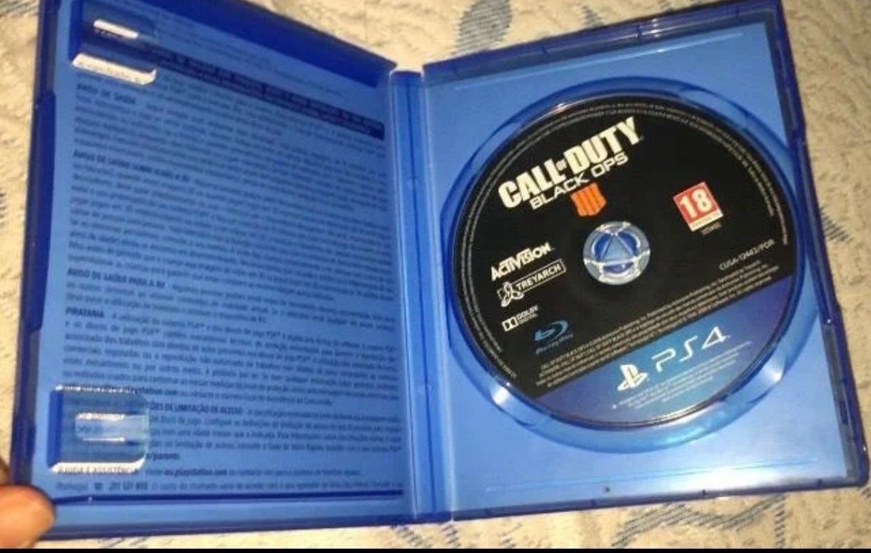 Jogo PS4 - Call of Duty 4