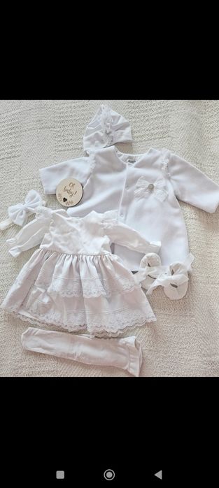 Ubranko na chrzest dla dziewczynki