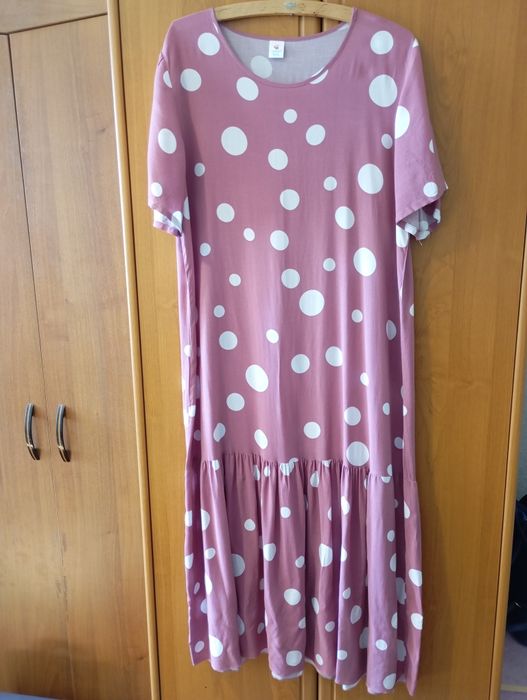 Легке жіноче плаття