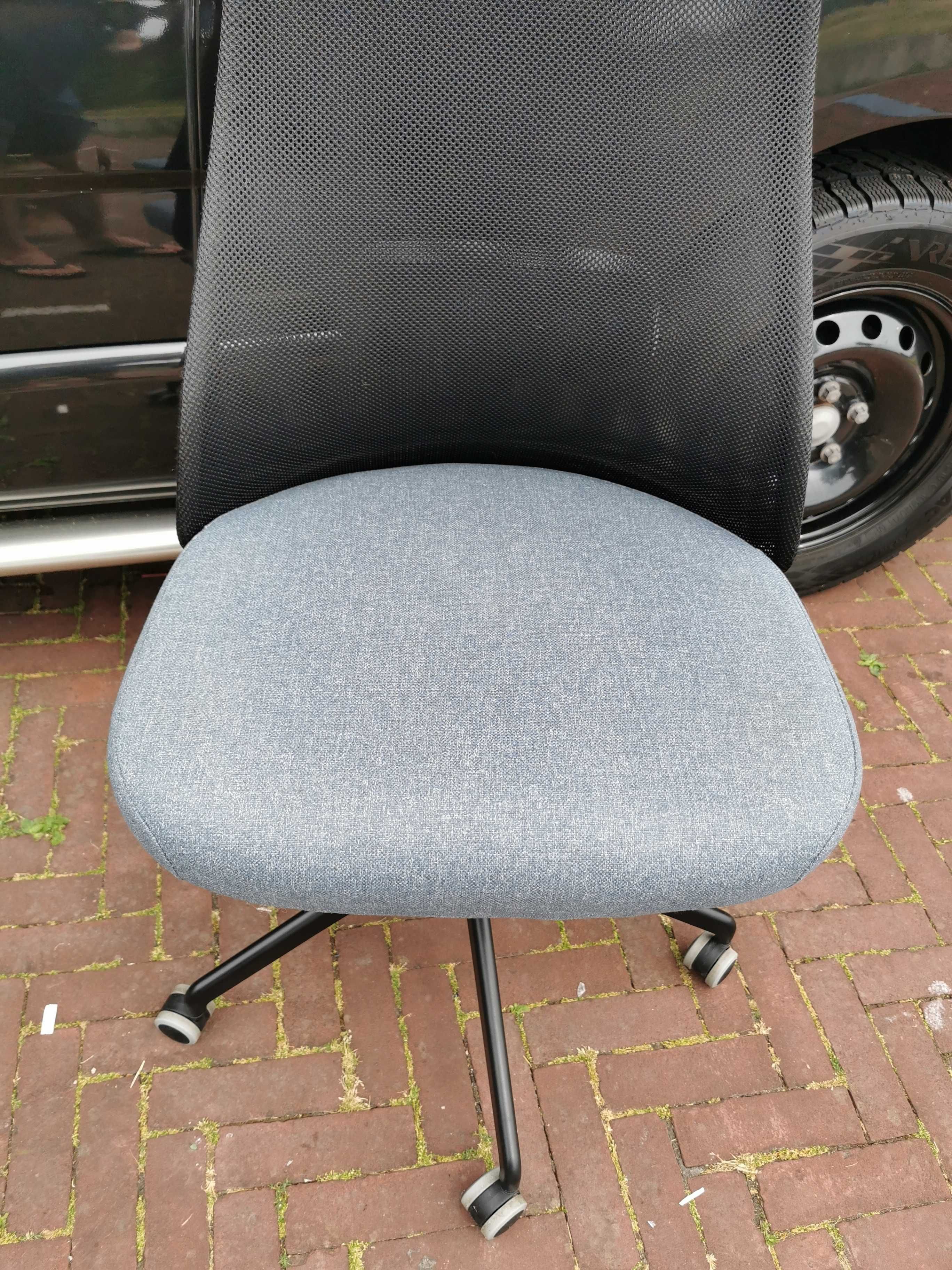 Fotel biurowy obrotowy Krzesło IKEA JÄRVFJÄLLET IDEALNY - JAK NOWY