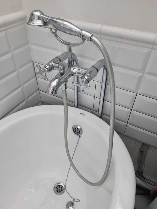 Ванна чавунна плюс кран стан новоi