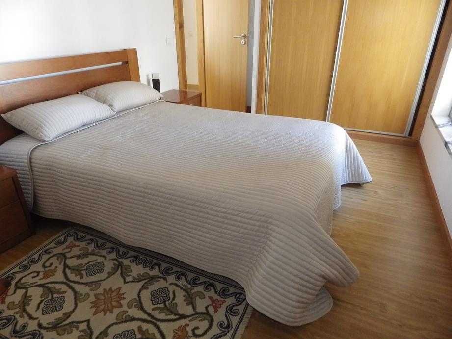 Apartamento T2 para férias com piscina