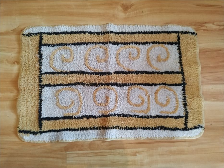 Коврики для ванной комнаты туалета