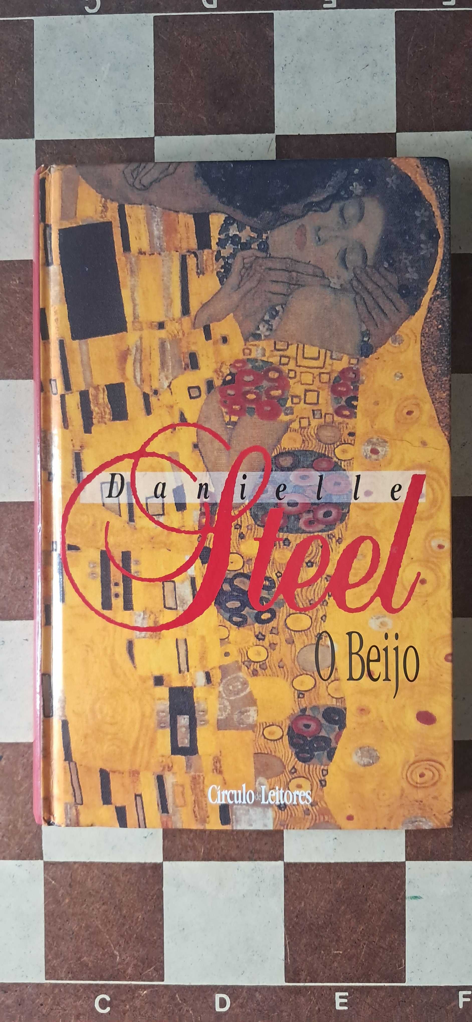 Conjunto lote romance 8 livros Danielle Steel