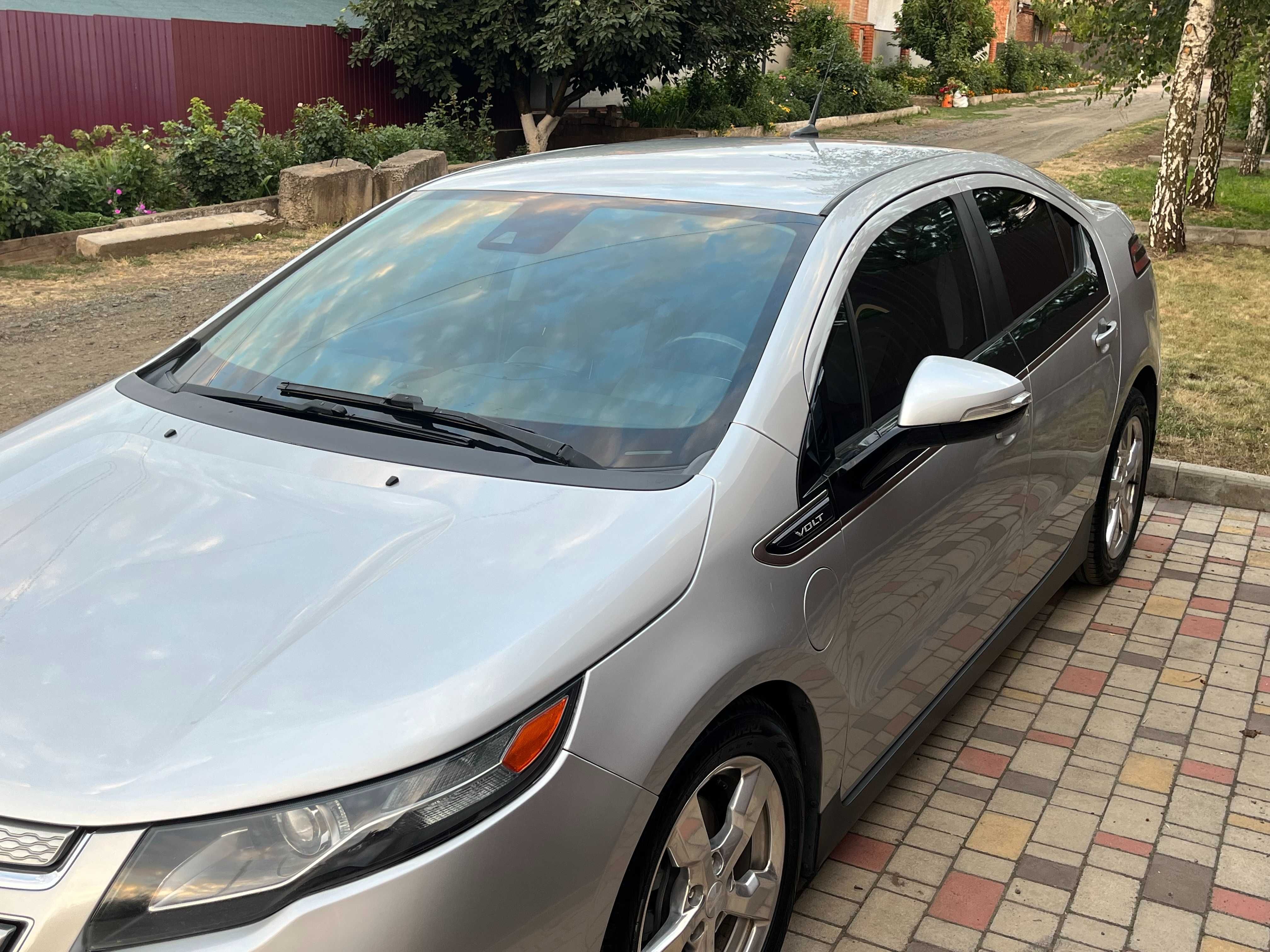 Продам Chevrolet Volt 2013