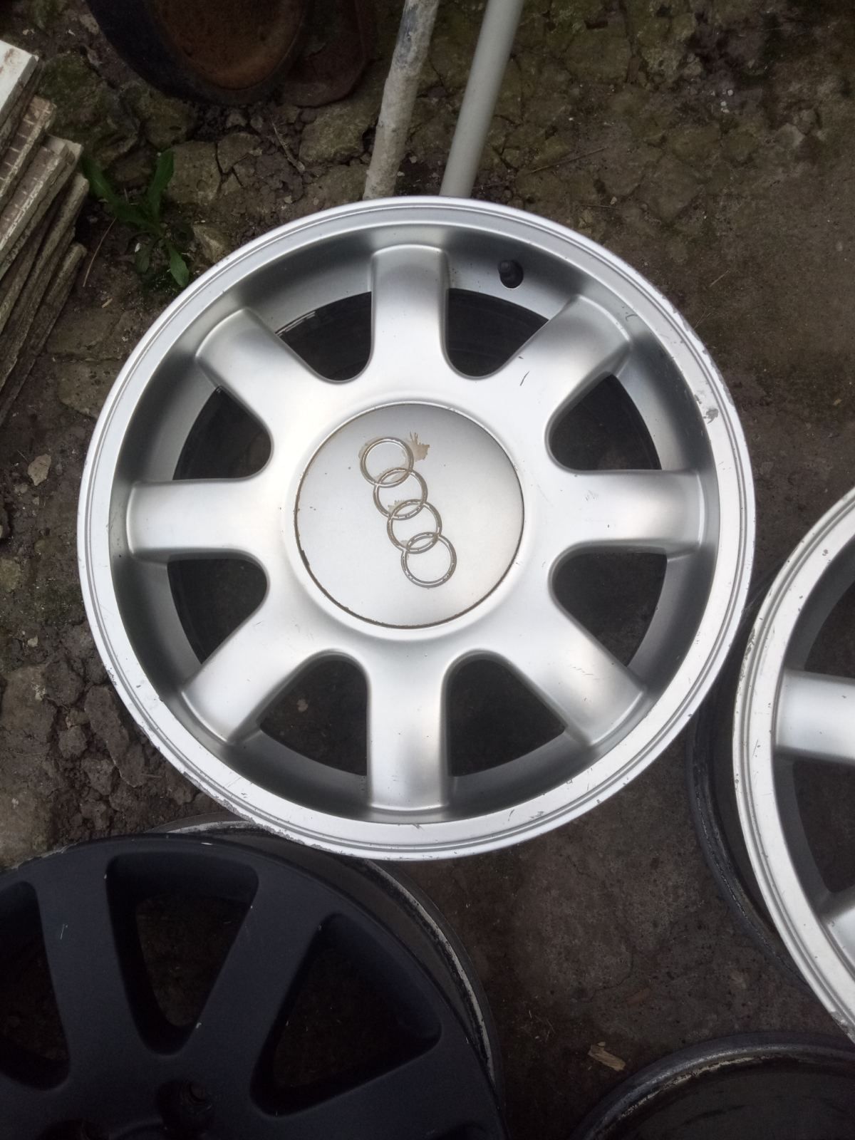 Продам диски r15 audi