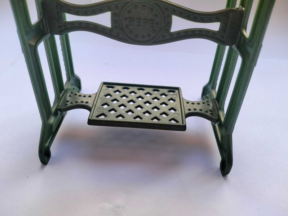 Máquina de custura - Brinquedo português PEPE - Antigo