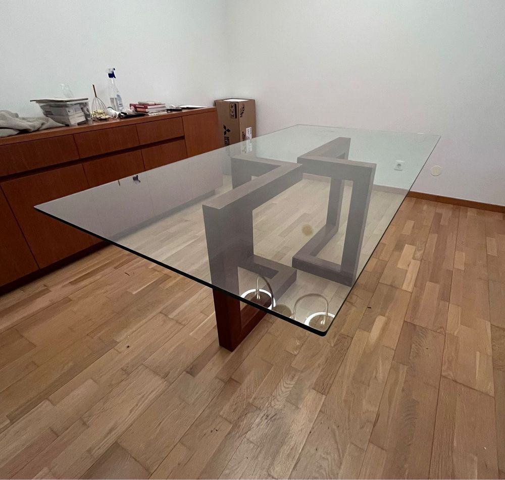 Mesa de sala em vidro, design