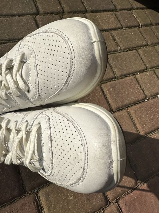 Ecco piękne sneakersy, buty sportowe.  38. Białe. Skórzane
