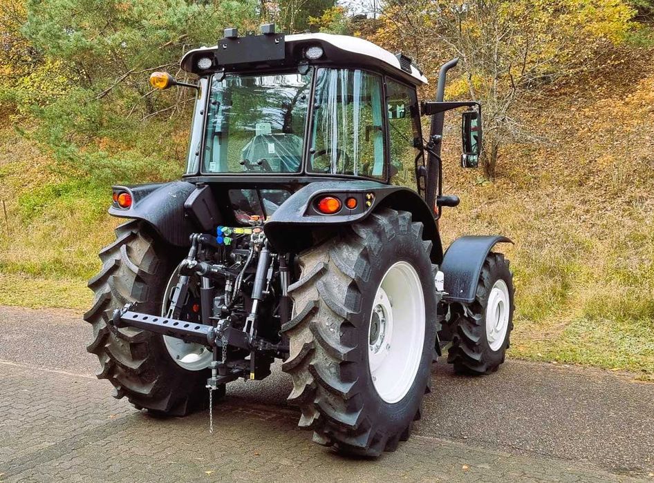 ArmaTrac 1104 Lux Ciągnik Rol 110KM Belarus Ursus Zetor Solis Farmtrac