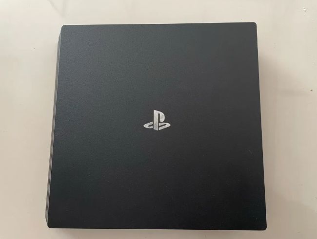 O PlayStation 4 pro 1TB