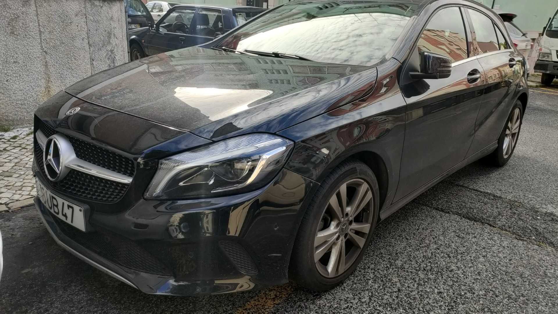 Mercedes A200d com apenas 23000 Kms