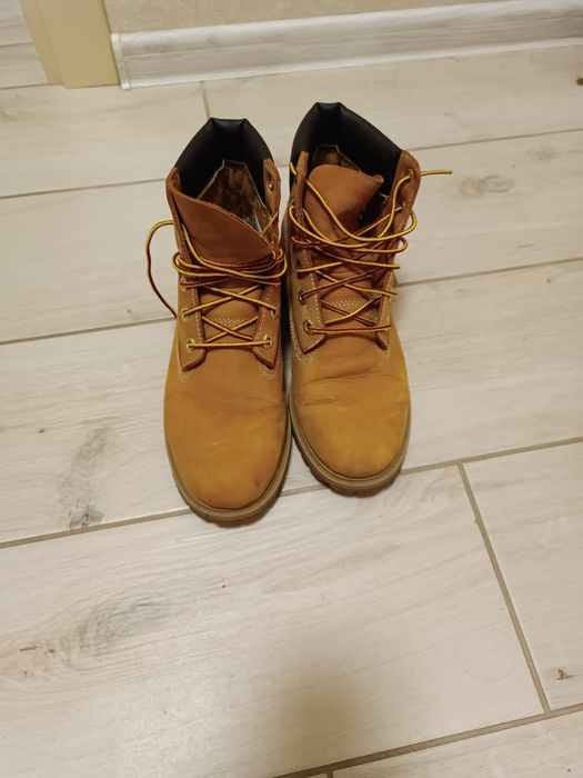 Продам взуття Timberland