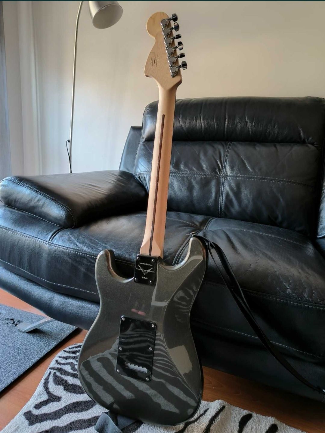 Squier Vintage Modified Stratocaster com Texas Special Custom Shop
