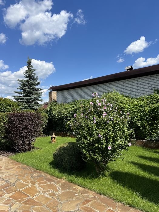 Оренда будинку з дизель генератором та газовою плитою