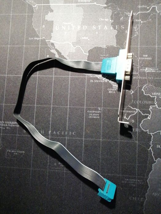 Porta COM da asus