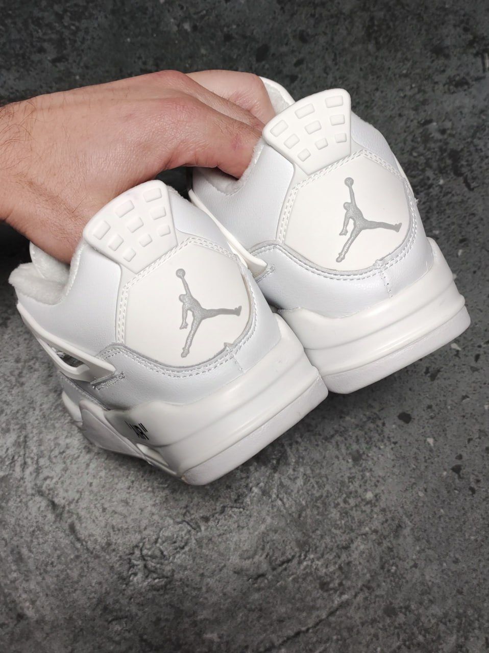 Кросівки зимові Nike Air Jordan 4 з хутром розпродаж