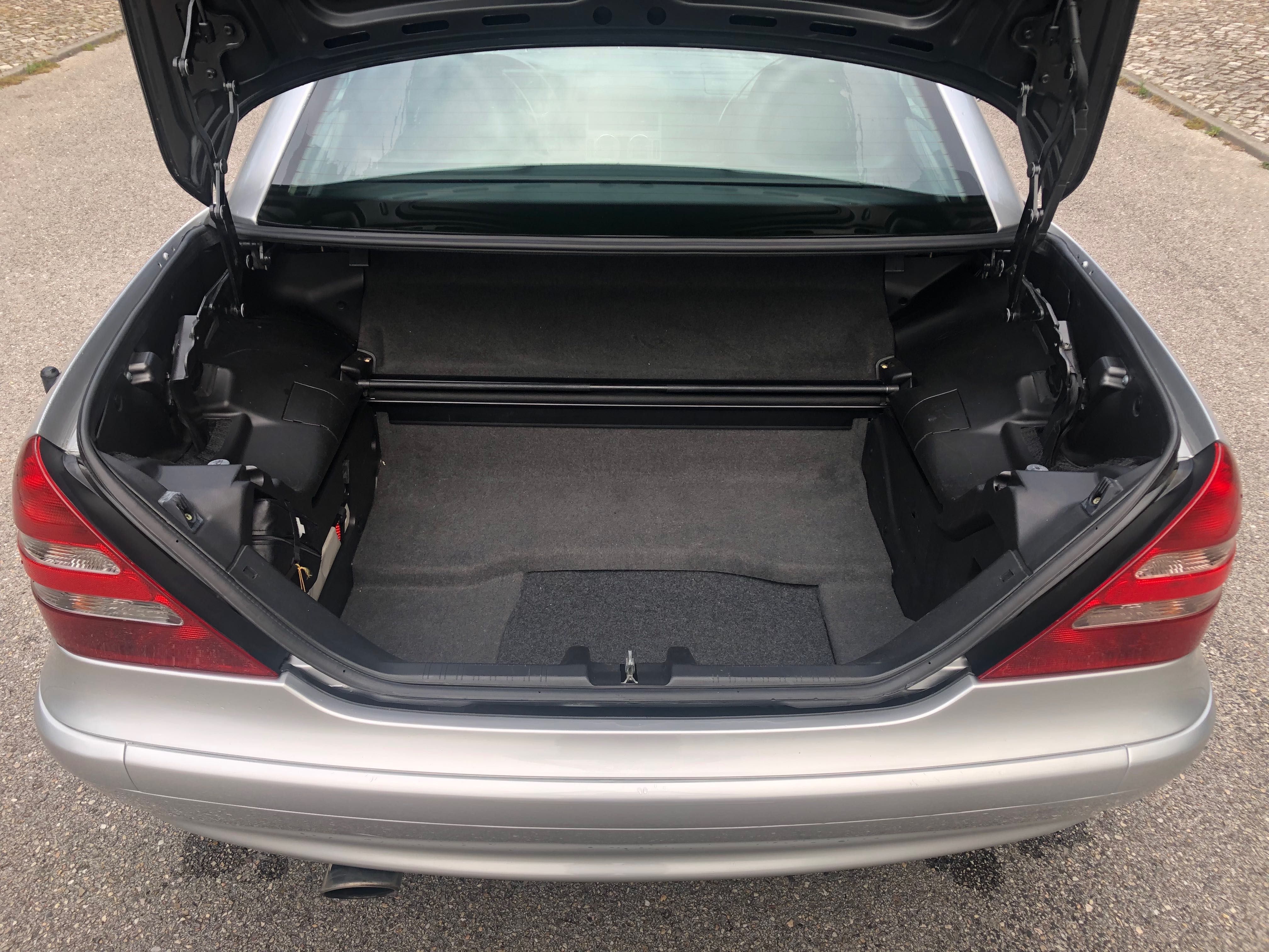 Mercedes-Benz SLK 230