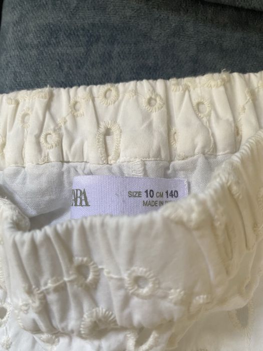 Conjunto branco da Zara.