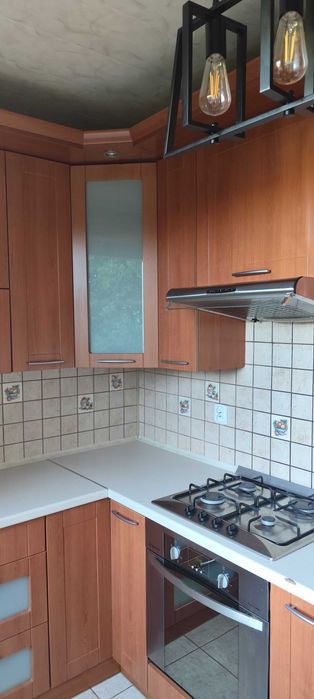 Meble kuchenne z wyposażeniem + biurko narożne GRATIS