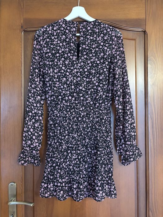 Sukienka w kwiaty H&M