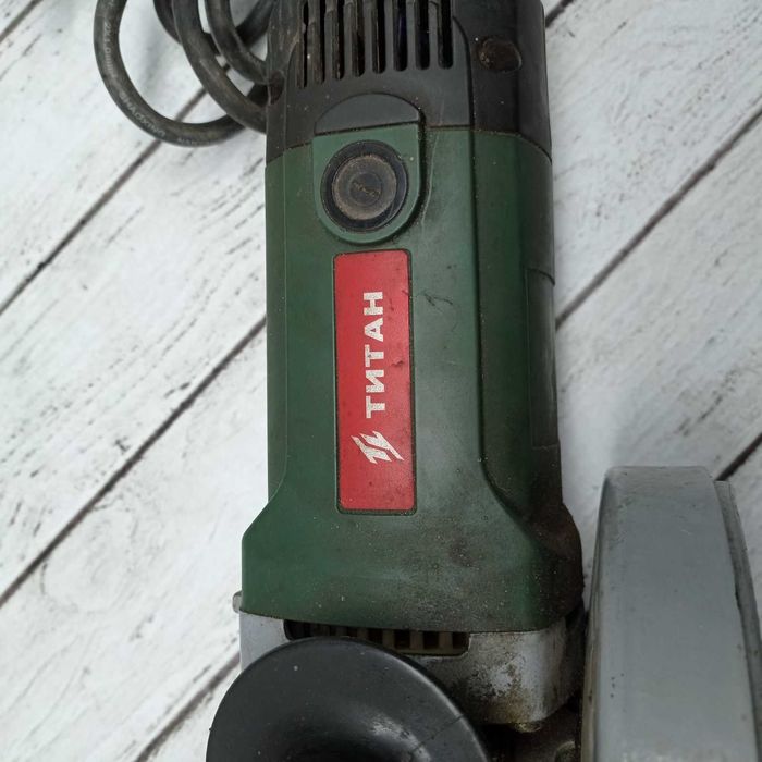 Болгарка Титан БУШМ 12-180