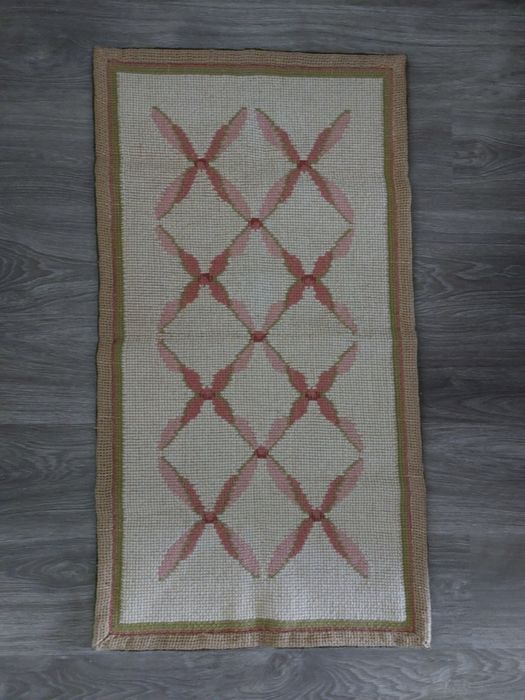 2 tapetes de arraiolos únicos e originais