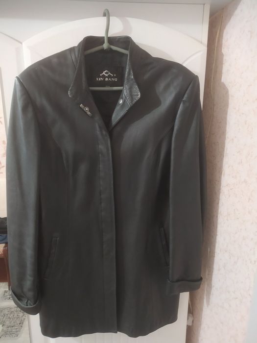 Шкіряний жакет жіночий