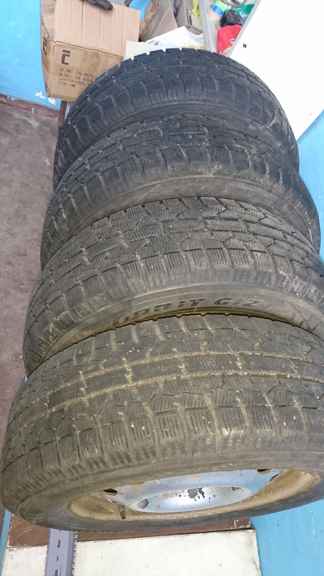 Резина зимняя TOYO 195/65 r15 на дисках