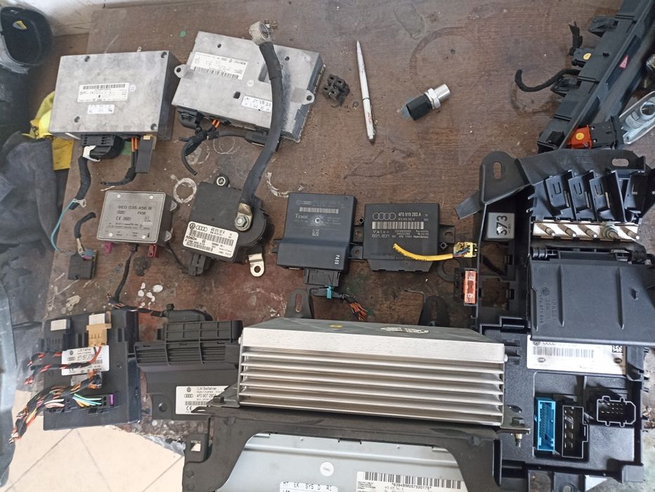 Moduł sterownik PDC czujników parkowania Audi A6 C6 gateway MMI kamera