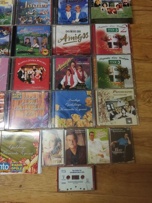 Płyty CD i kasety magnetofonowe