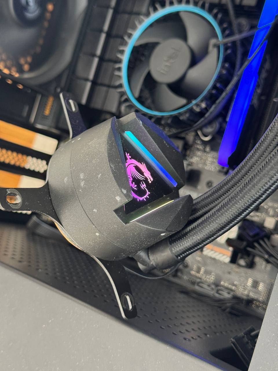 Система рідинного охолодження MSI MAG CORELIQUID 240R V2 AIO