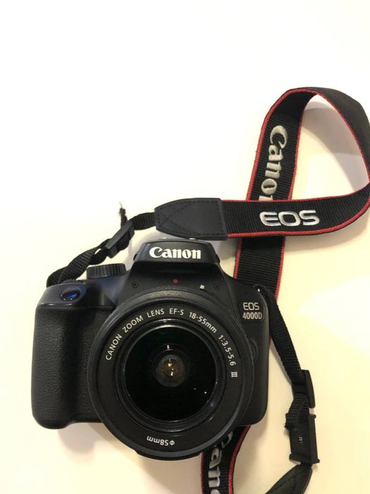 Дзеркальний професійний фотоапарат Canon 4000d