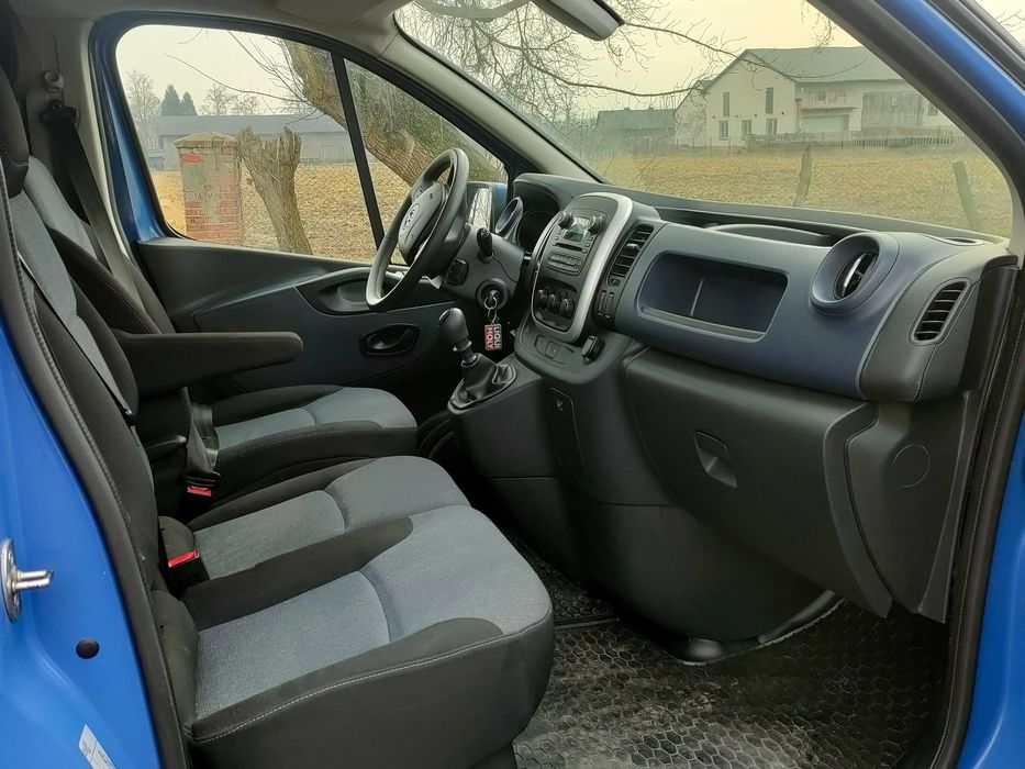 Opel Vivaro B 2014 rok